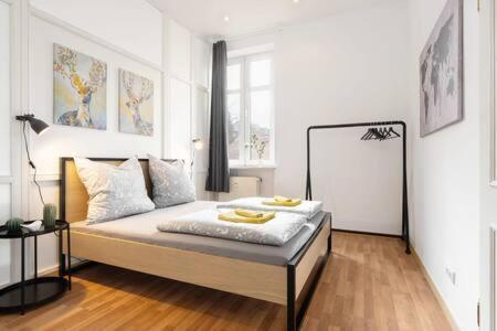 2bedroom In Historic Near Nymphenburg Palace Apartment